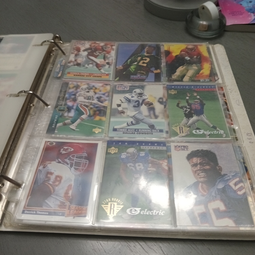 Baseball Card Collection Binder - Picture 14 of 16